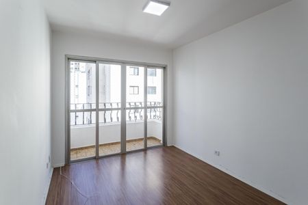 Apartamento à venda com 87m², 2 quartos e 1 vaga Apartamento à venda com 87m², 2 quartos e 1 vagaSala