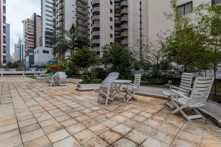 Apartamento à venda com 87m², 2 quartos e 1 vaga Apartamento à venda com 87m², 2 quartos e 1 vagaÁrea comum - Piscina