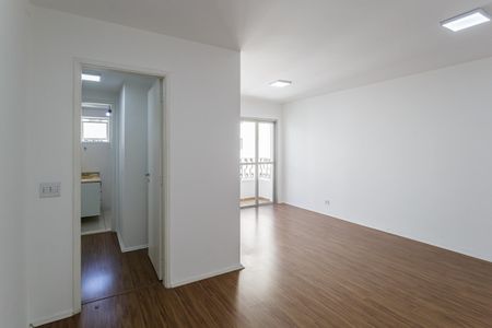 Apartamento à venda com 87m², 2 quartos e 1 vaga Apartamento à venda com 87m², 2 quartos e 1 vagaSala