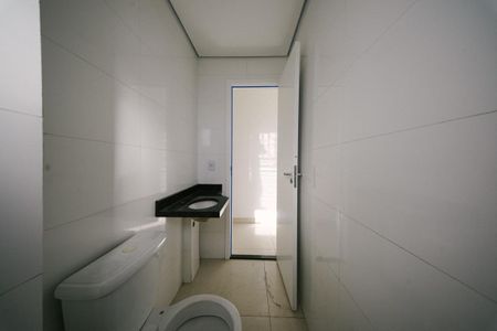 Apartamento para alugar com 47m², 2 quartos e sem vaga Apartamento para alugar com 47m², 2 quartos e sem vagaBanheiro