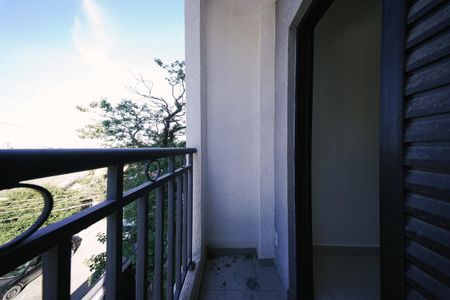 Sacada do Quarto 1 de apartamento para alugar com 2 quartos, 47m² em Vila Nhocuné, São Paulo