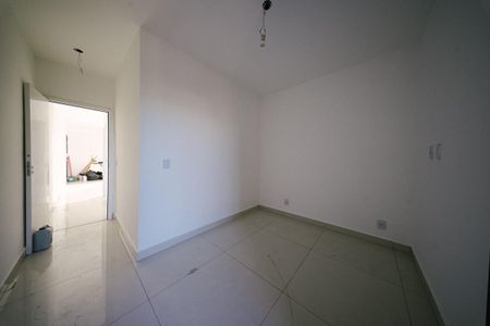 Quarto 1 de apartamento para alugar com 2 quartos, 47m² em Vila Nhocuné, São Paulo