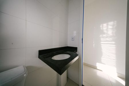 Apartamento para alugar com 47m², 2 quartos e sem vaga Apartamento para alugar com 47m², 2 quartos e sem vagaBanheiro