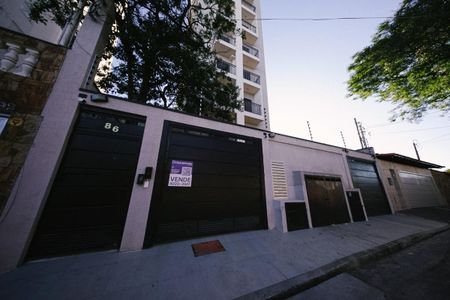 Apartamento para alugar com 47m², 2 quartos e sem vaga Apartamento para alugar com 47m², 2 quartos e sem vagaFachada