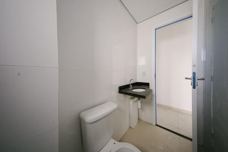 Apartamento à venda com 47m², 2 quartos e sem vaga Apartamento à venda com 47m², 2 quartos e sem vagaBanheiro