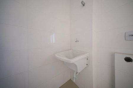 Apartamento à venda com 47m², 2 quartos e sem vaga Apartamento à venda com 47m², 2 quartos e sem vagaCozinha e Área de Serviço