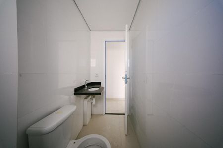 Apartamento à venda com 47m², 2 quartos e sem vaga Apartamento à venda com 47m², 2 quartos e sem vagaBanheiro