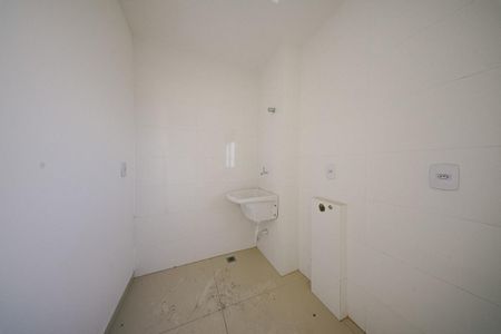 Apartamento à venda com 47m², 2 quartos e sem vaga Apartamento à venda com 47m², 2 quartos e sem vagaCozinha e Área de Serviço