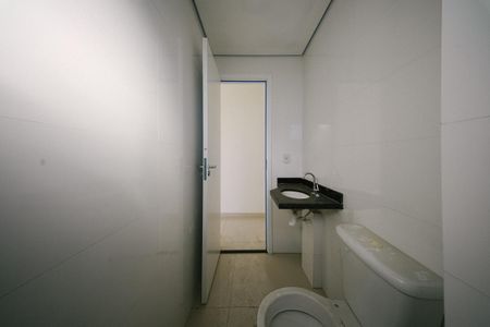 Casa para alugar com 47m², 2 quartos e sem vagaBanheiro