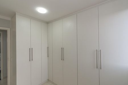 Apartamento para alugar com 47m², 2 quartos e sem vagaQuarto 2/Closet