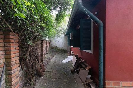 Casa à venda com 200m², 2 quartos e 2 vagas Casa à venda com 200m², 2 quartos e 2 vagasQuintal