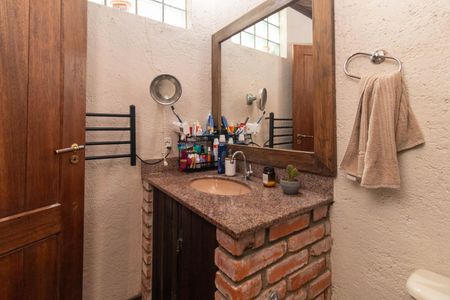 Casa à venda com 200m², 2 quartos e 2 vagas Casa à venda com 200m², 2 quartos e 2 vagasBanheiro do Quarto 1