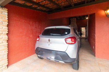 Casa à venda com 200m², 2 quartos e 2 vagas Casa à venda com 200m², 2 quartos e 2 vagasGaragem