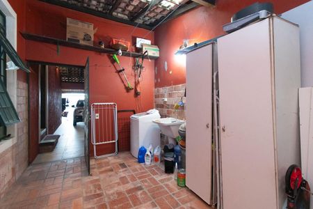 Casa à venda com 200m², 2 quartos e 2 vagas Casa à venda com 200m², 2 quartos e 2 vagasÁrea de Serviço