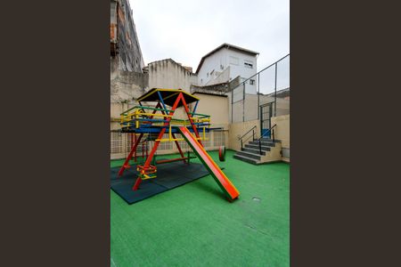 Apartamento à venda com 83m², 3 quartos e 1 vaga Apartamento à venda com 83m², 3 quartos e 1 vagaÁrea comum - Playground