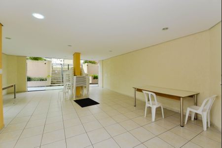 Apartamento à venda com 83m², 3 quartos e 1 vaga Apartamento à venda com 83m², 3 quartos e 1 vagaÁrea comum - Salão de festas