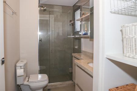 Studio para alugar com 42m², 1 quarto e 1 vaga Studio para alugar com 42m², 1 quarto e 1 vagaBanheiro