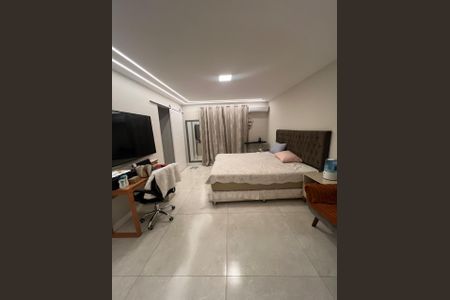 Quarto de casa para alugar com 3 quartos, 200m² em Inhoaíba, Rio de Janeiro