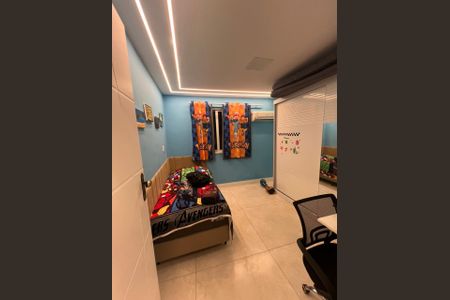 Quarto de casa para alugar com 3 quartos, 200m² em Inhoaíba, Rio de Janeiro