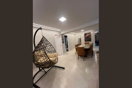Casa para alugar com 200m², 3 quartos e 2 vagas Casa para alugar com 200m², 3 quartos e 2 vagasSala