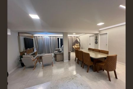Sala de casa para alugar com 3 quartos, 200m² em Inhoaíba, Rio de Janeiro