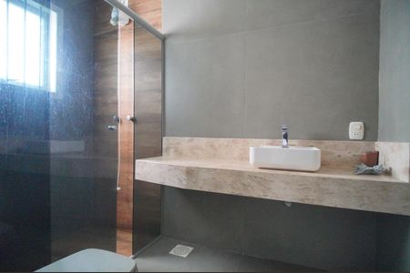 Casa para alugar com 120m², 3 quartos e 2 vagasBanheiro