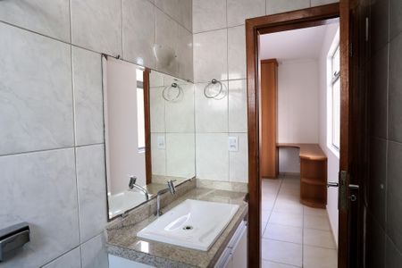 Apartamento para alugar com 169m², 3 quartos e 3 vagasBanheiro da Suíte
