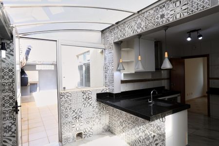 Apartamento para alugar com 169m², 3 quartos e 3 vagasCozinha e Área de Serviço
