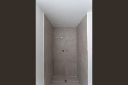 Apartamento à venda com 78m², 2 quartos e 1 vaga Apartamento à venda com 78m², 2 quartos e 1 vagaBanheiro do quarto 2 Suíte