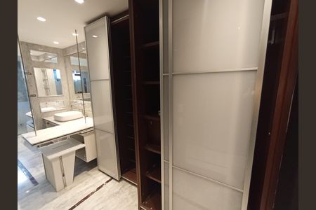 Apartamento para alugar com 160m², 2 quartos e 2 vagas Apartamento para alugar com 160m², 2 quartos e 2 vagasCloset suíte