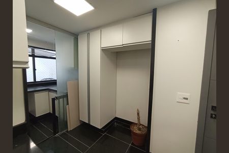Apartamento para alugar com 160m², 2 quartos e 2 vagas Apartamento para alugar com 160m², 2 quartos e 2 vagasCozinha