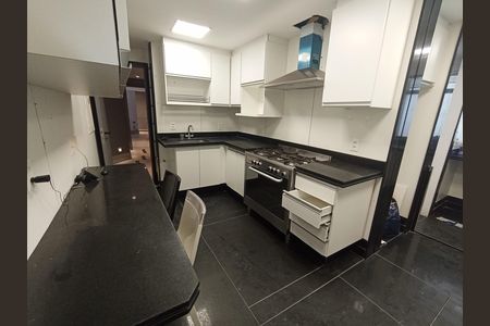 Apartamento para alugar com 160m², 2 quartos e 2 vagas Apartamento para alugar com 160m², 2 quartos e 2 vagasCozinha