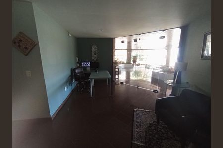Apartamento para alugar com 160m², 2 quartos e 2 vagas Apartamento para alugar com 160m², 2 quartos e 2 vagasHall de entrada
