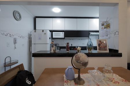 Apartamento à venda com 130m², 2 quartos e 2 vagas Apartamento à venda com 130m², 2 quartos e 2 vagasCozinha