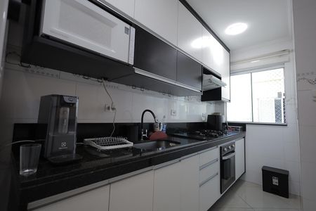 Apartamento à venda com 130m², 2 quartos e 2 vagas Apartamento à venda com 130m², 2 quartos e 2 vagasCozinha