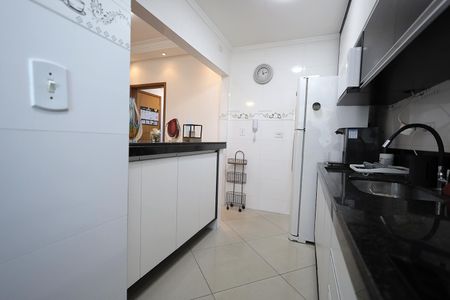 Apartamento à venda com 130m², 2 quartos e 2 vagas Apartamento à venda com 130m², 2 quartos e 2 vagasCozinha