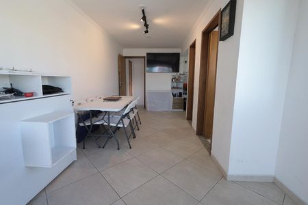 Apartamento à venda com 130m², 2 quartos e 2 vagas Apartamento à venda com 130m², 2 quartos e 2 vagasCobertura
