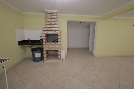 Apartamento à venda com 130m², 2 quartos e 2 vagas Apartamento à venda com 130m², 2 quartos e 2 vagasÁrea comum - Salão de festas