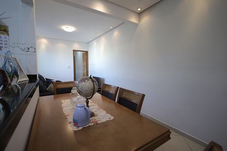 Apartamento à venda com 130m², 2 quartos e 2 vagas Apartamento à venda com 130m², 2 quartos e 2 vagasSala