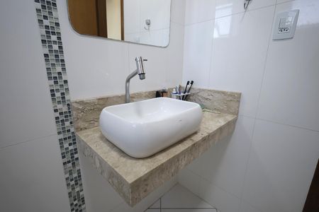 Apartamento à venda com 130m², 2 quartos e 2 vagas Apartamento à venda com 130m², 2 quartos e 2 vagasBanheiro