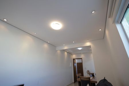 Apartamento à venda com 130m², 2 quartos e 2 vagas Apartamento à venda com 130m², 2 quartos e 2 vagasSala