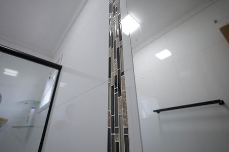 Apartamento à venda com 130m², 2 quartos e 2 vagas Apartamento à venda com 130m², 2 quartos e 2 vagasBanheiro Suíte
