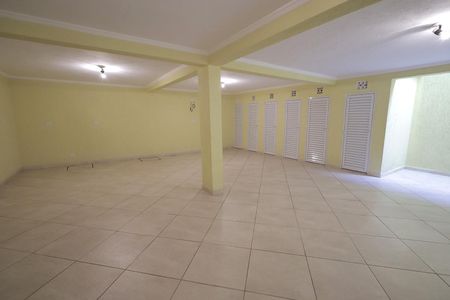 Apartamento à venda com 130m², 2 quartos e 2 vagas Apartamento à venda com 130m², 2 quartos e 2 vagasÁrea comum - Salão de festas