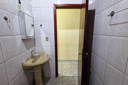 Casa para alugar com 151m², 3 quartos e 4 vagas Casa para alugar com 151m², 3 quartos e 4 vagasBanheiro