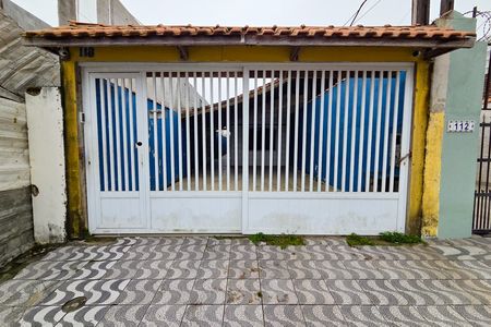 Fachada de casa para alugar com 3 quartos, 151m² em Maracanã, Praia Grande