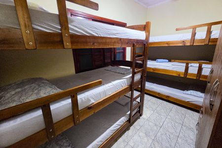 Casa para alugar com 151m², 3 quartos e 4 vagas Casa para alugar com 151m², 3 quartos e 4 vagasQuarto 2