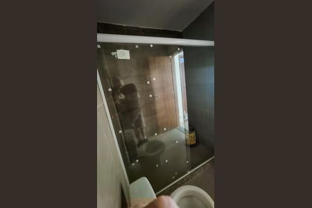 Apartamento à venda com 64m², 2 quartos e 1 vaga Apartamento à venda com 64m², 2 quartos e 1 vagaBanheiro