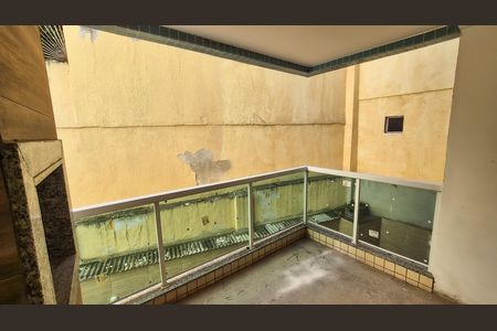 Apartamento à venda com 64m², 2 quartos e 1 vaga Apartamento à venda com 64m², 2 quartos e 1 vagaVaranda da Sala