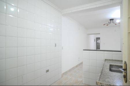 Casa para alugar com 90m², 1 quarto e 1 vaga