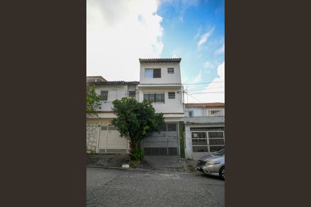 Casa para alugar com 90m², 1 quarto e 1 vaga Casa para alugar com 90m², 1 quarto e 1 vagaFachada